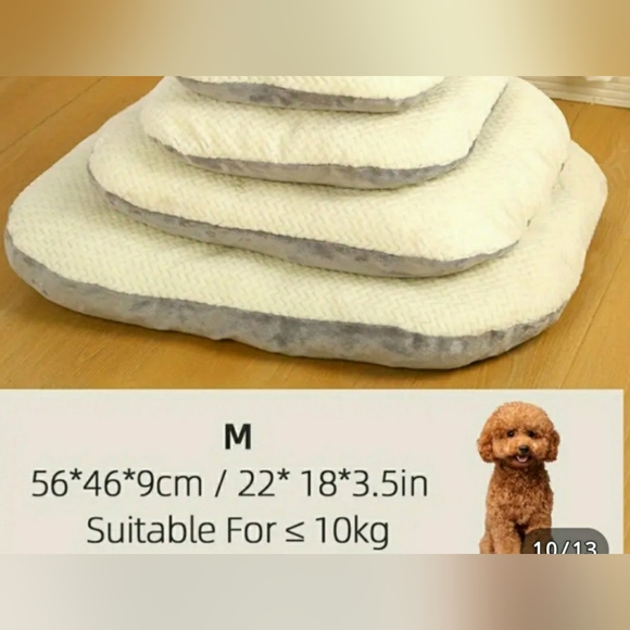 NWT- MEDUIM SUPER SOFT PET BED - Picture 2 of 10